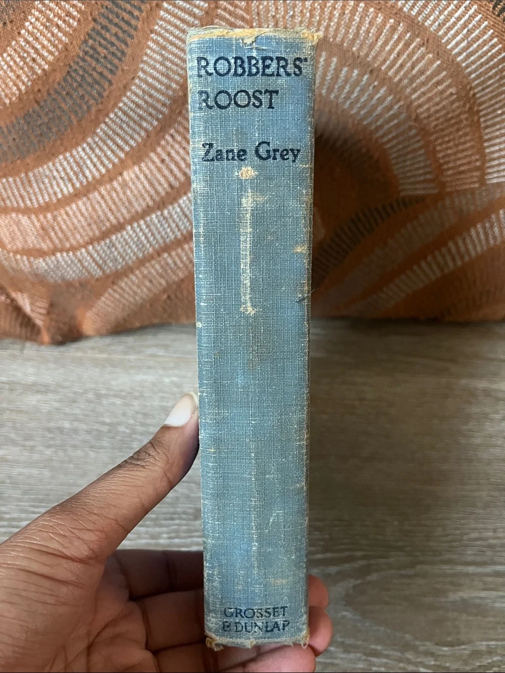 Robbers' Roost by Zane Grey 1930